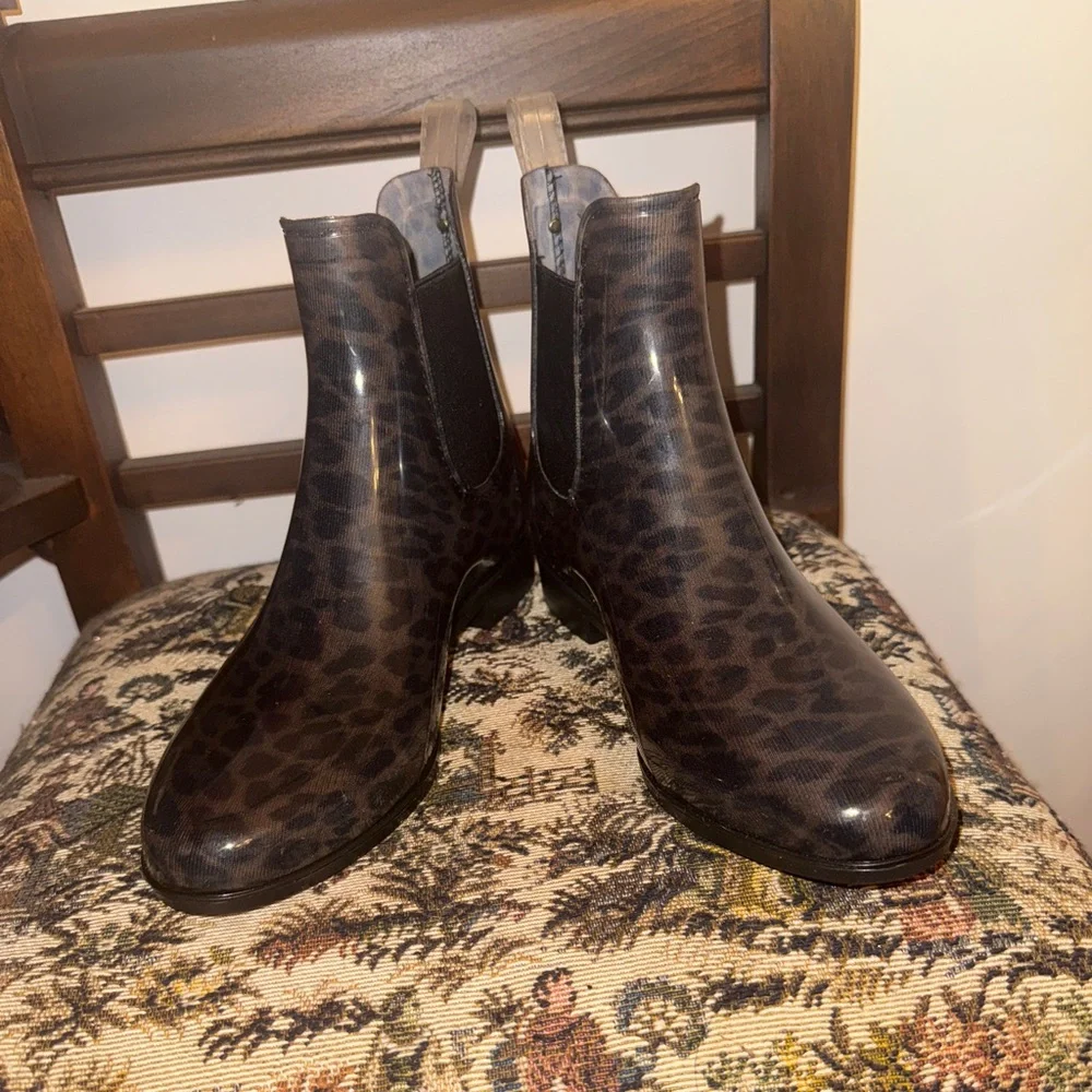 Sam Edelman Tinsley Leopard Print Chelsea Rain Boots | Size 7